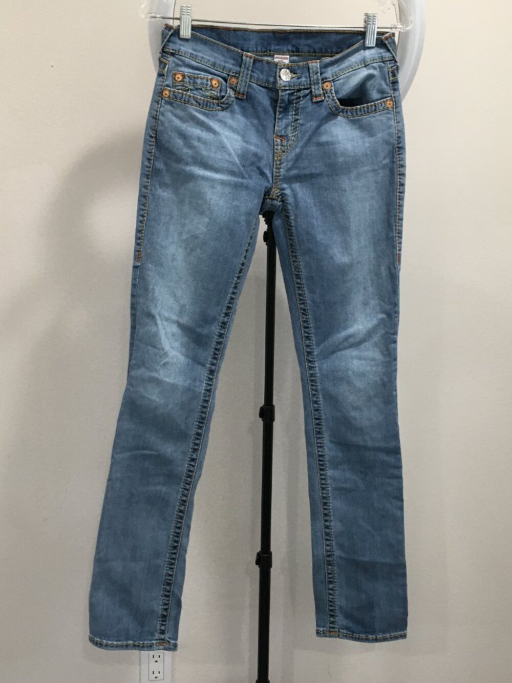 TRUE RELIGION 5Pocket Logo Button Light Wash Slim Straight Big T Old Multi Jeans
